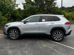 New 2025 Toyota Corolla Cross XLE full