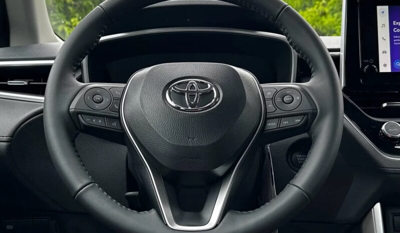 New 2025 Toyota Corolla Cross XLE full