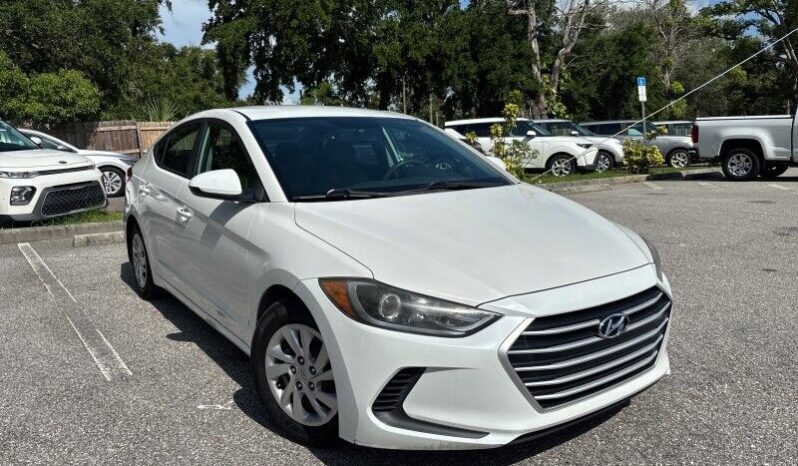 2017 Hyundai Elantra SE FWD full