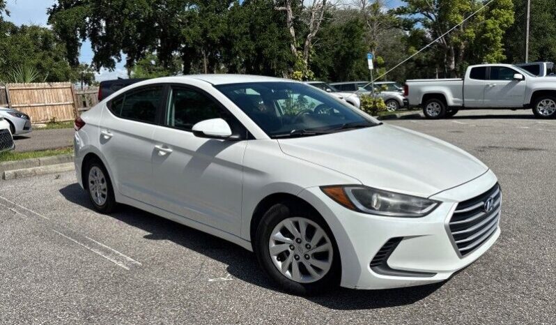 2017 Hyundai Elantra SE FWD full