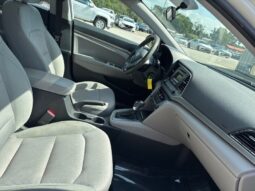 2017 Hyundai Elantra SE FWD full