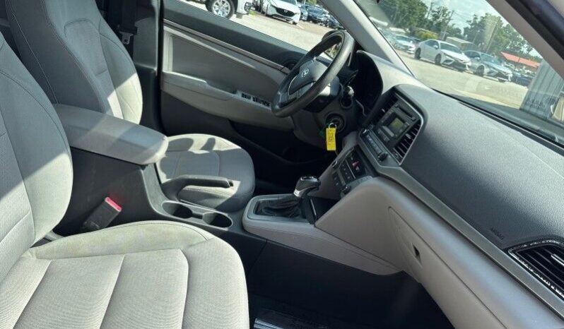 2017 Hyundai Elantra SE FWD full