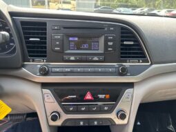 2017 Hyundai Elantra SE FWD full
