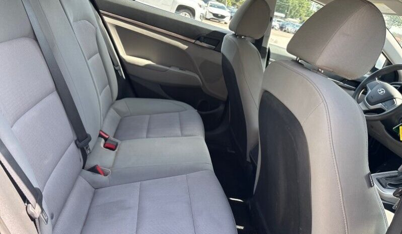 2017 Hyundai Elantra SE FWD full