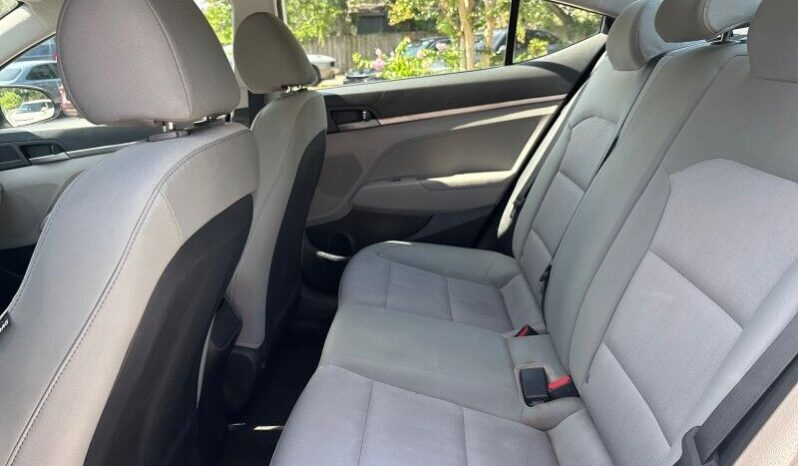 2017 Hyundai Elantra SE FWD full