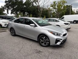 2019 Kia Forte LXS full