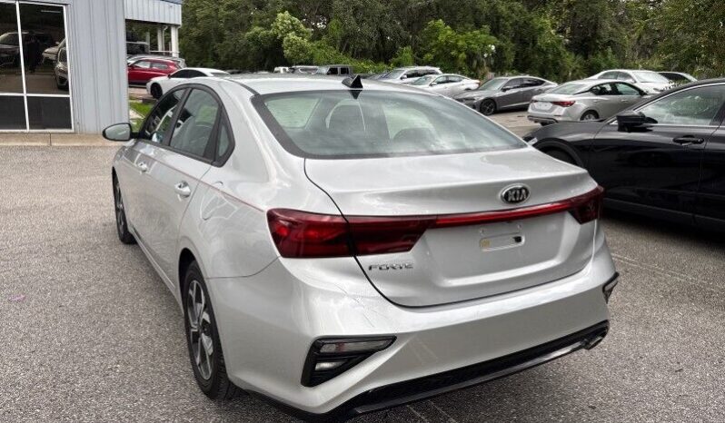 2019 Kia Forte LXS full