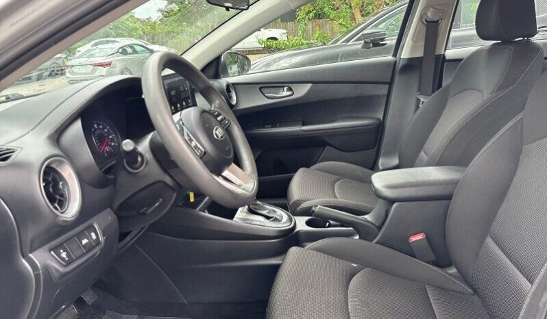 2019 Kia Forte LXS full
