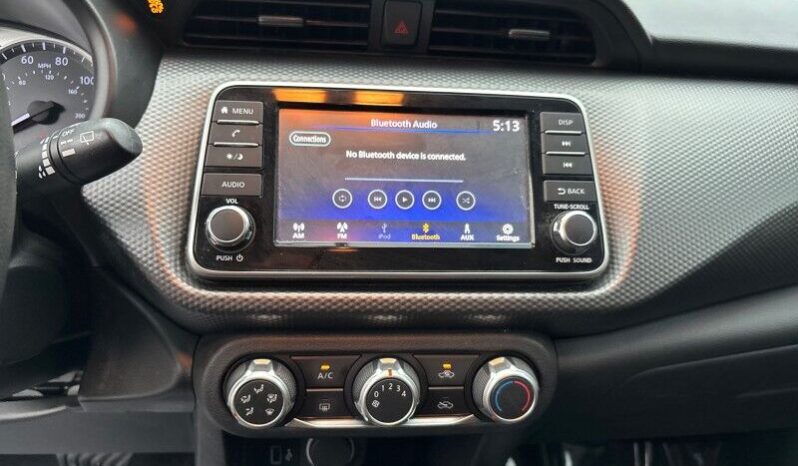 2019 Nissan Kicks S full