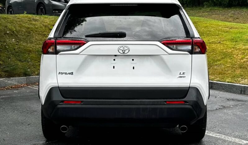 2021 Toyota RAV4 LE full