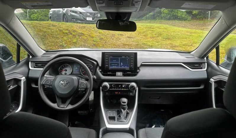 2021 Toyota RAV4 LE full