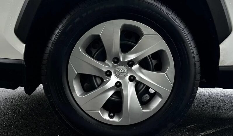 2021 Toyota RAV4 LE full
