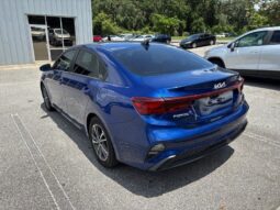 2022 Kia Forte LXS full