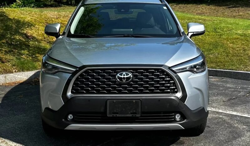 2022 Toyota Corolla Cross XLE full