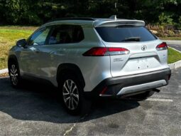 2022 Toyota Corolla Cross XLE full