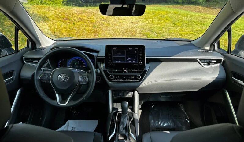 2022 Toyota Corolla Cross XLE full