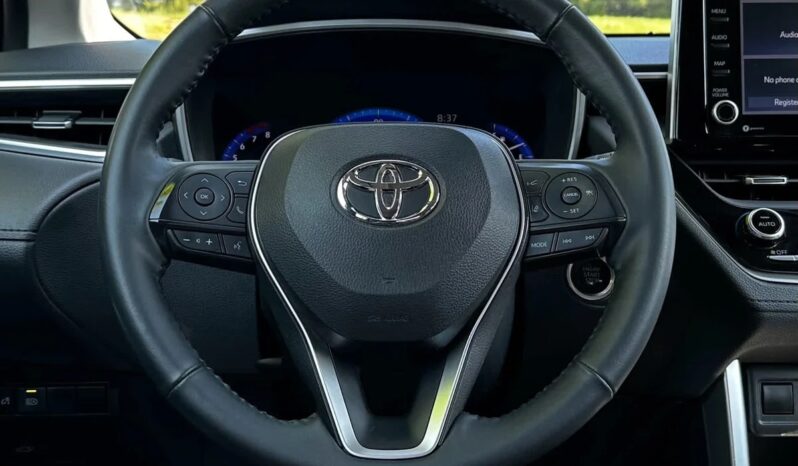 2022 Toyota Corolla Cross XLE full