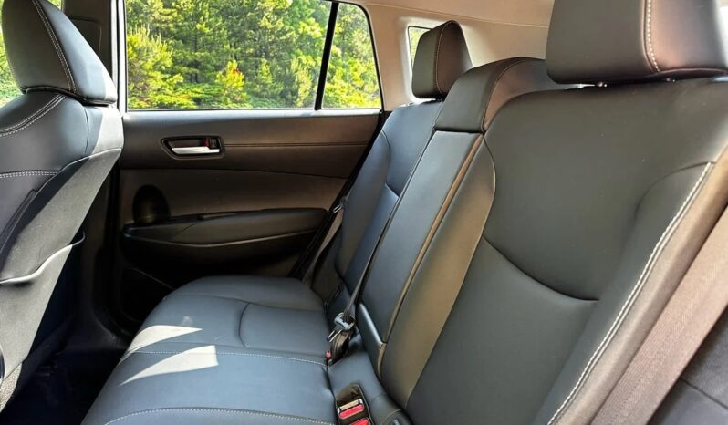 2022 Toyota Corolla Cross XLE full