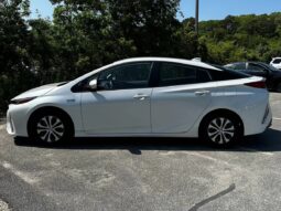 2022 Toyota Prius Prime LE full