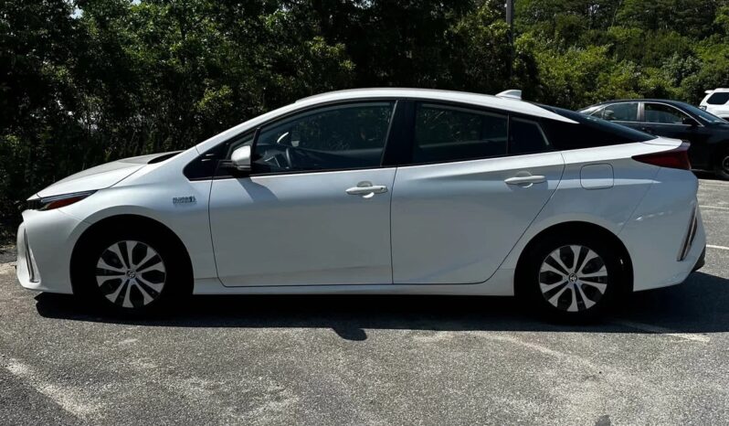 2022 Toyota Prius Prime LE full