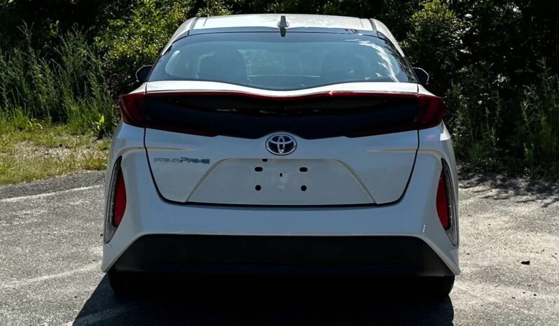 2022 Toyota Prius Prime LE full