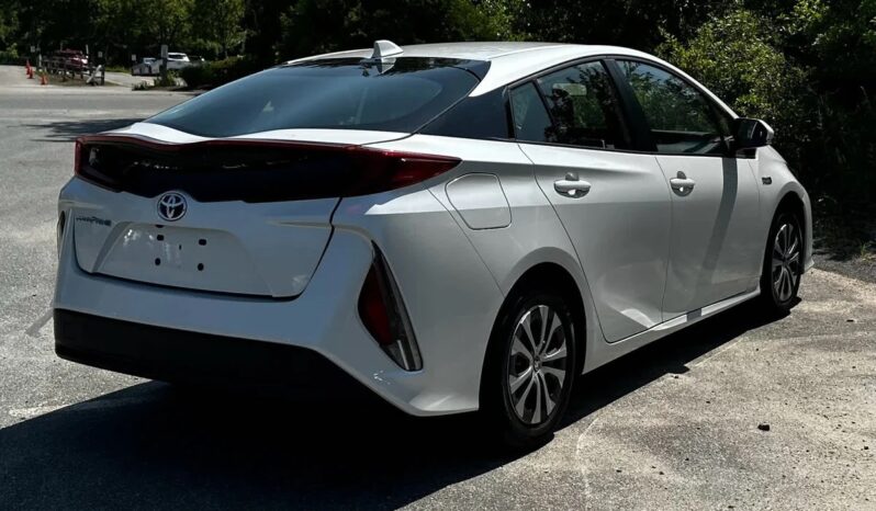 2022 Toyota Prius Prime LE full