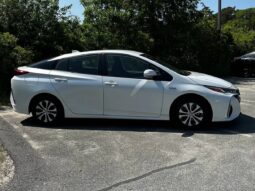 2022 Toyota Prius Prime LE full