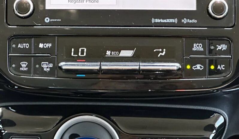2022 Toyota Prius Prime LE full