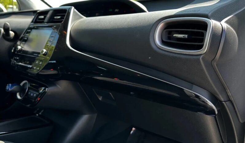 2022 Toyota Prius Prime LE full