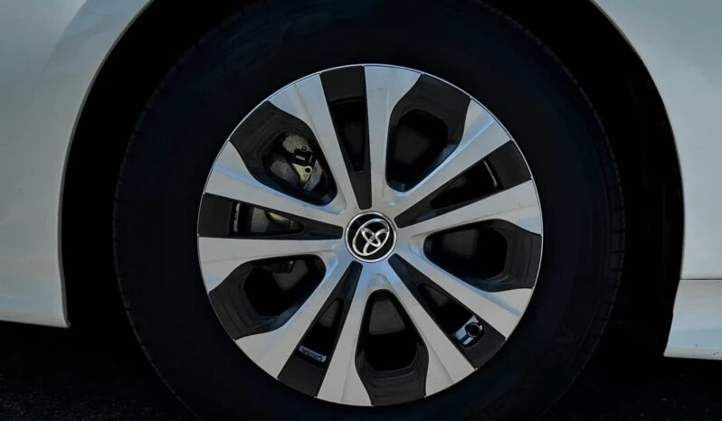 2022 Toyota Prius Prime LE full