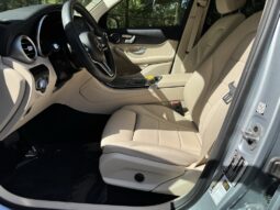 2022 Mercedes-Benz GLC 300 full