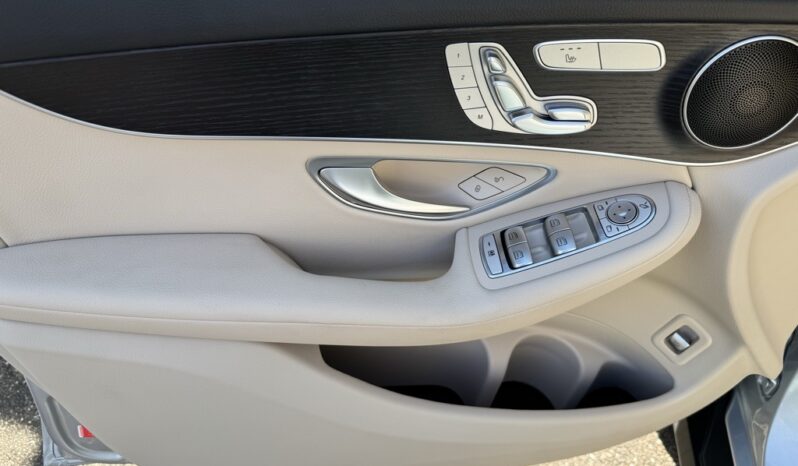 2022 Mercedes-Benz GLC 300 full
