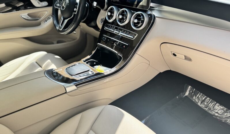 2022 Mercedes-Benz GLC 300 full
