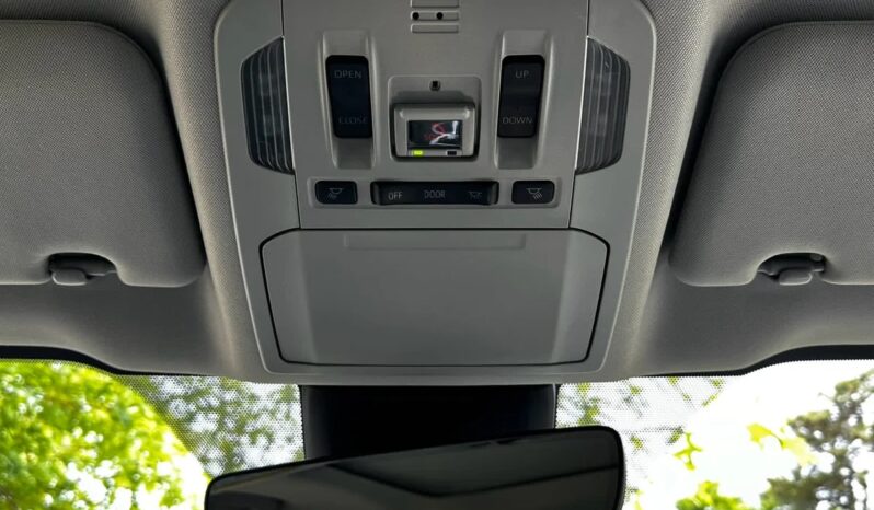 2023 Toyota Highlander XLE full