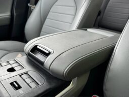 2023 Toyota Highlander XLE full