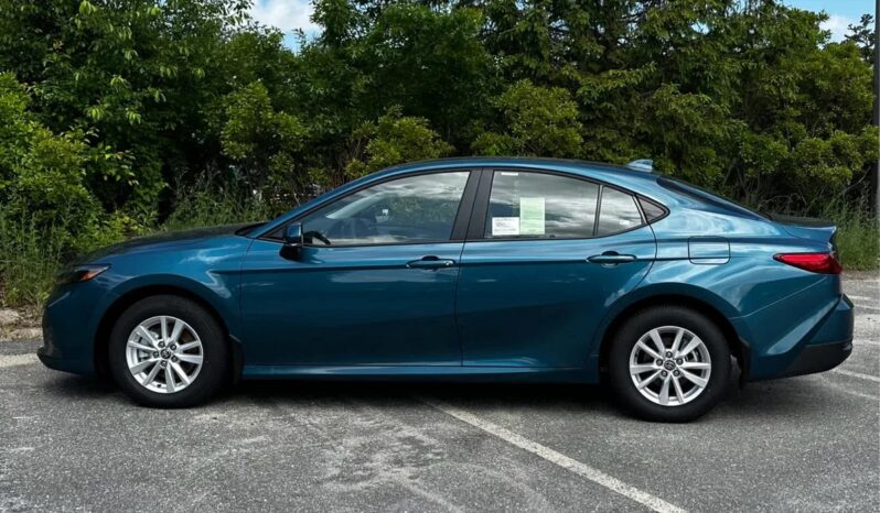 New 2025 Toyota Camry LE AWD Hybrid full