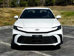 New 2025 Toyota Camry SE AWD Hybrid full