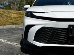 New 2025 Toyota Camry SE AWD Hybrid full