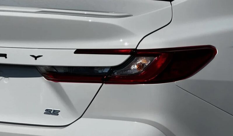 New 2025 Toyota Camry SE AWD Hybrid full