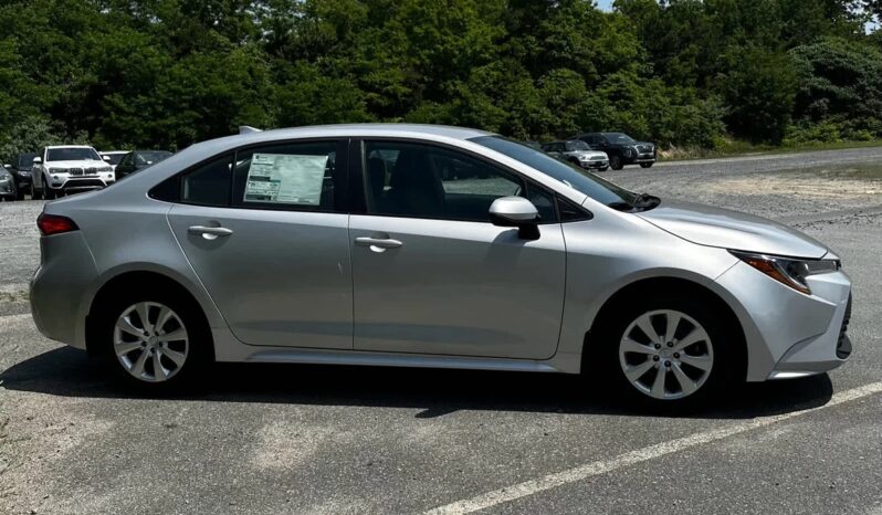 New 2025 Toyota Corolla LE full
