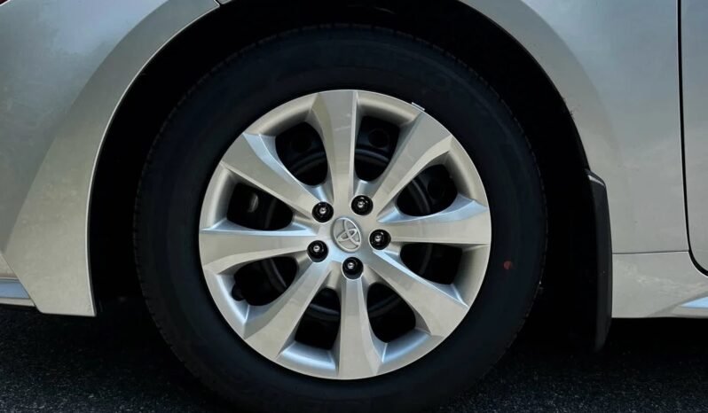 New 2025 Toyota Corolla LE full
