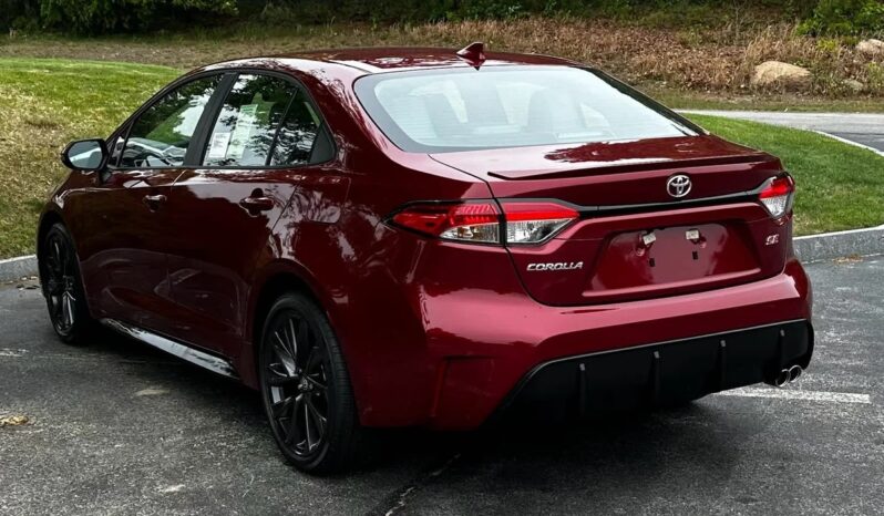 New 2025 Toyota Corolla SE FWD full