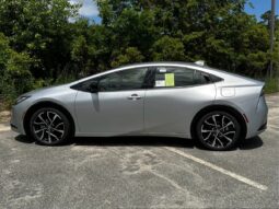 2025 Toyota Prius Plug-In XSE Hybrid full