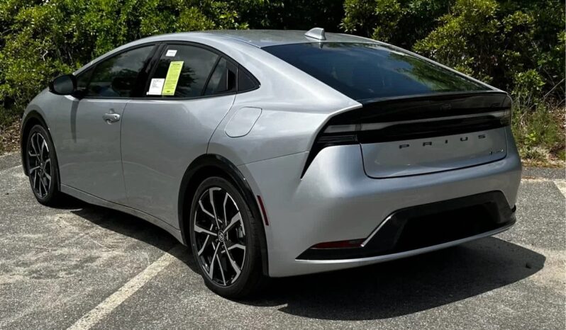 2025 Toyota Prius Plug-In XSE Hybrid full