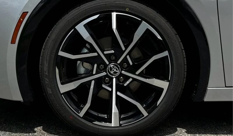 2025 Toyota Prius Plug-In XSE Hybrid full