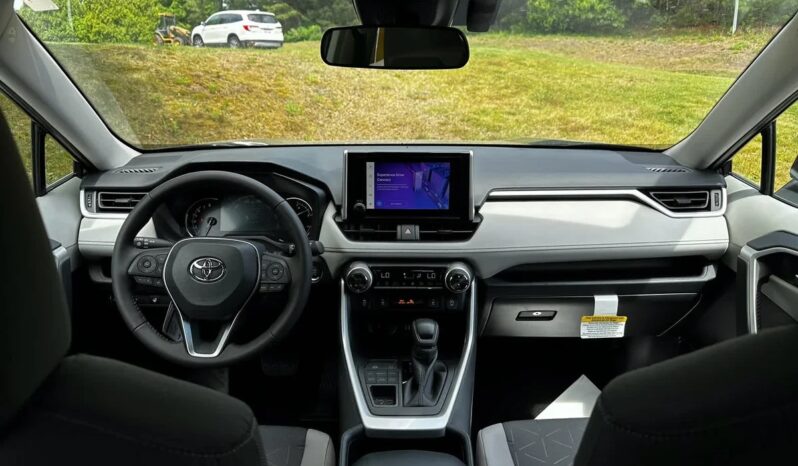 New 2025 Toyota RAV4 XLE AWD full