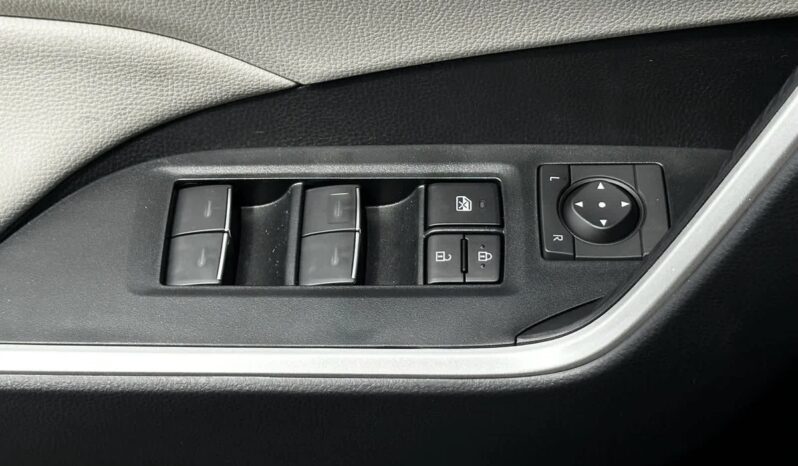 New 2025 Toyota RAV4 XLE AWD full