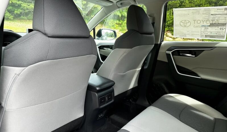 New 2025 Toyota RAV4 XLE AWD full