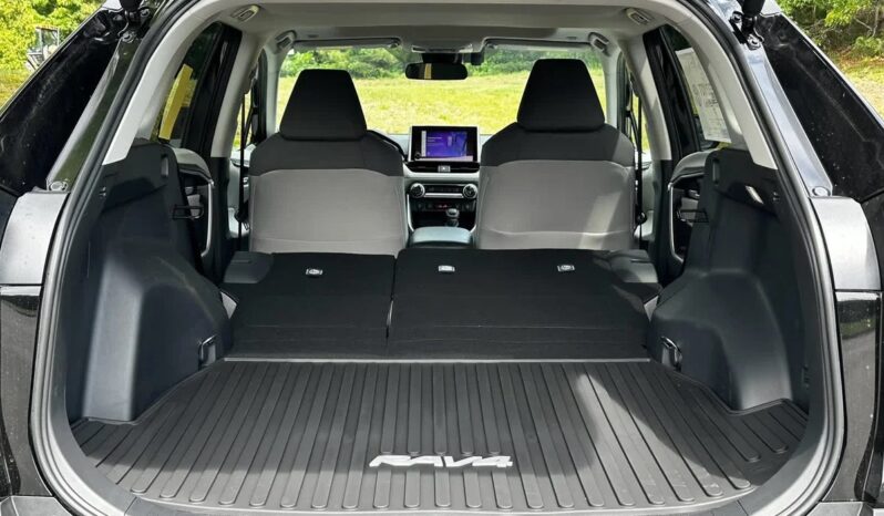 New 2025 Toyota RAV4 XLE AWD full