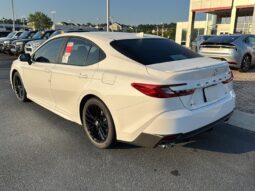 New 2025 Toyota Camry SE 2.5L White full